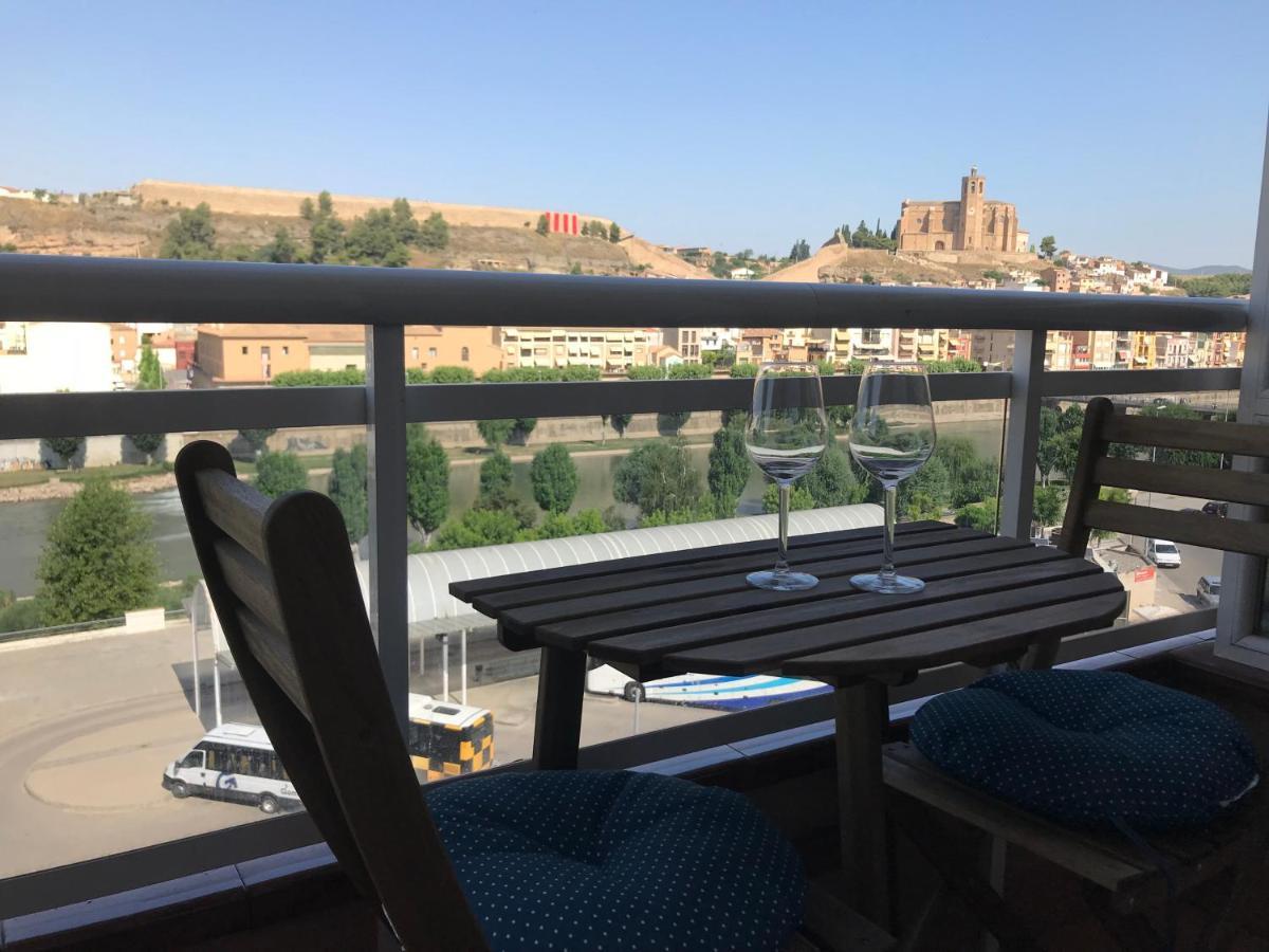 Apartamento Recien Reformado Con Vistas Al Rio バラゲー エクステリア 写真